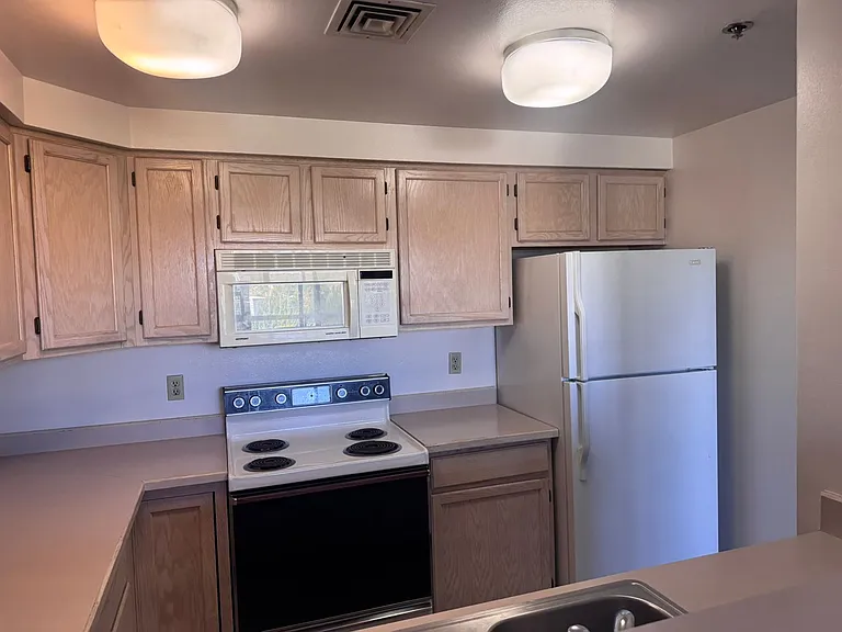 1111 Horizon Dr #506 — Photo 10