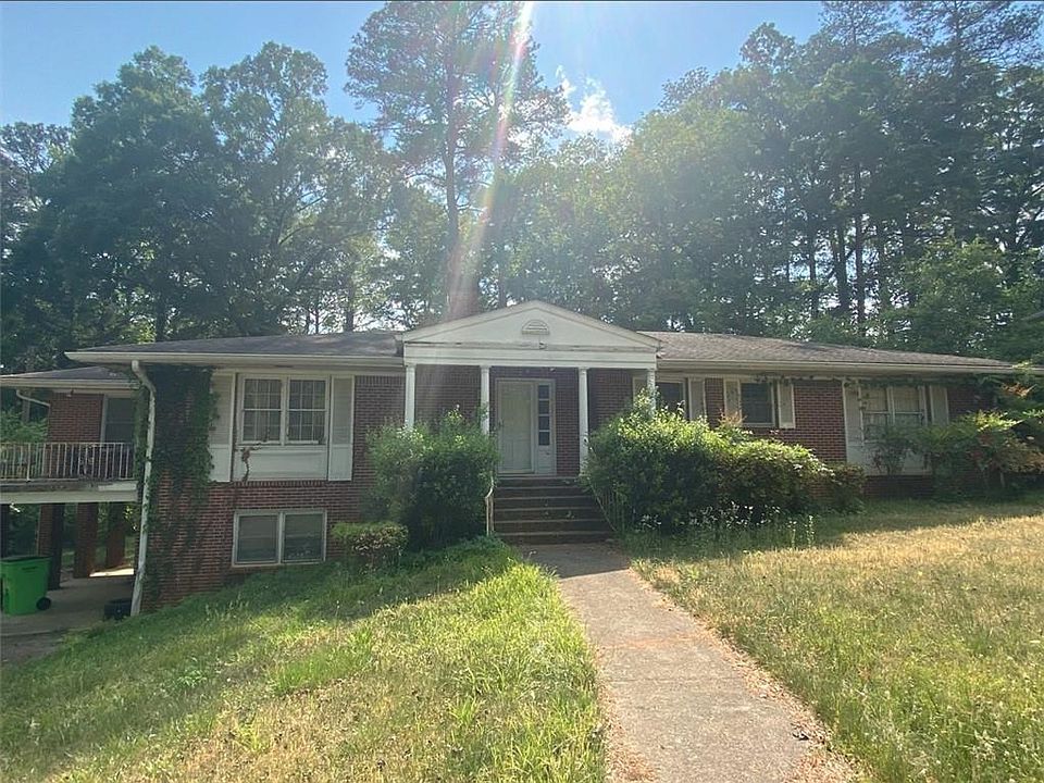 1st image of 33 Fairfield Dr