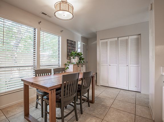 5th image of 5949 S Sultan Cir