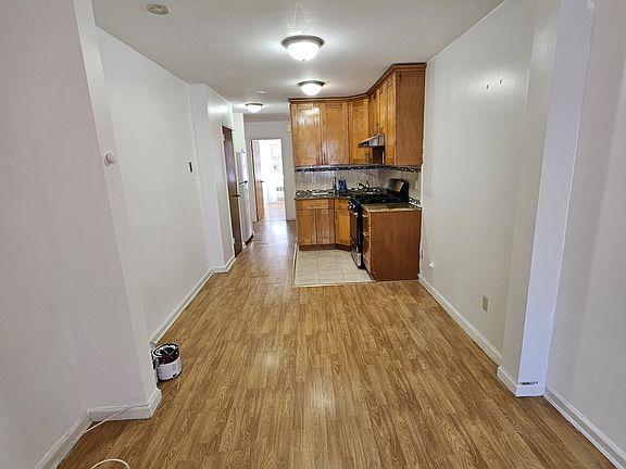 2nd image of 135 Bay 11 St #1