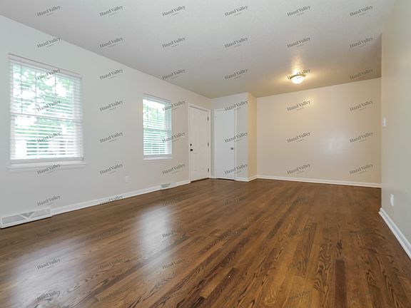 4th image of 6607 Nogard Ave