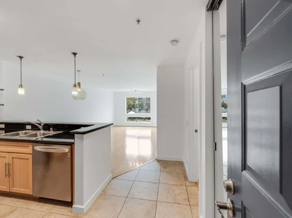 6400 Christie Ave APT 4225, Emeryville, CA 94608