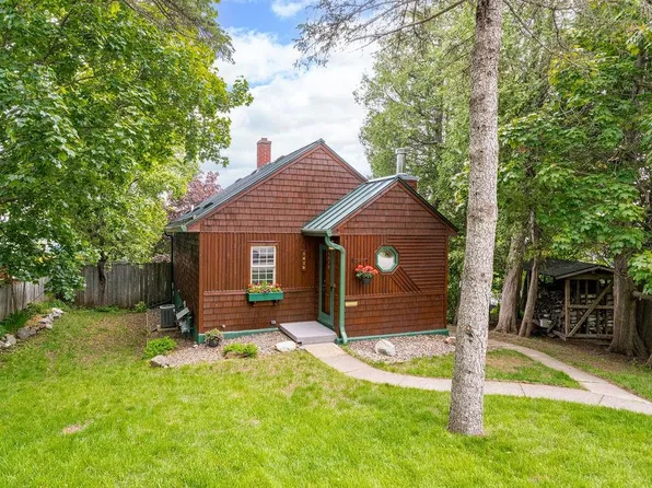 1410 N 7th Ave E, Duluth, MN 55805