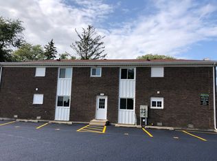 301 Wilshire Dr #1, Sandwich, IL 60548
