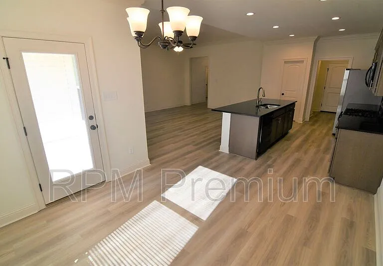 7108 Kenilworth Crossing Ave — Photo 11