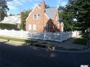 3 Webster Ave, Uniondale, NY 11553