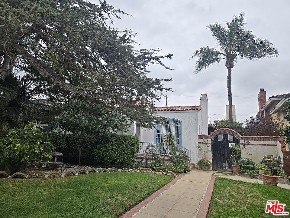 1st image of 3628 Colonial Ave