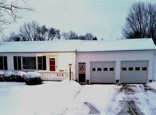 7336 Woodland Dr, Hamburg, NY 14075