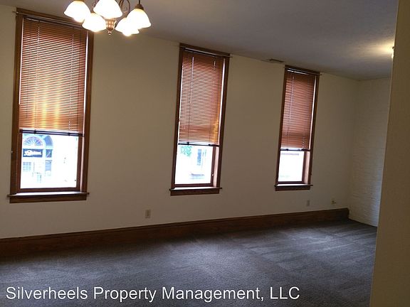 2nd image of 106 Front St #A