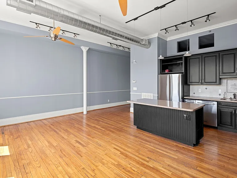 52 Biltmore Ave #203 — Photo 10