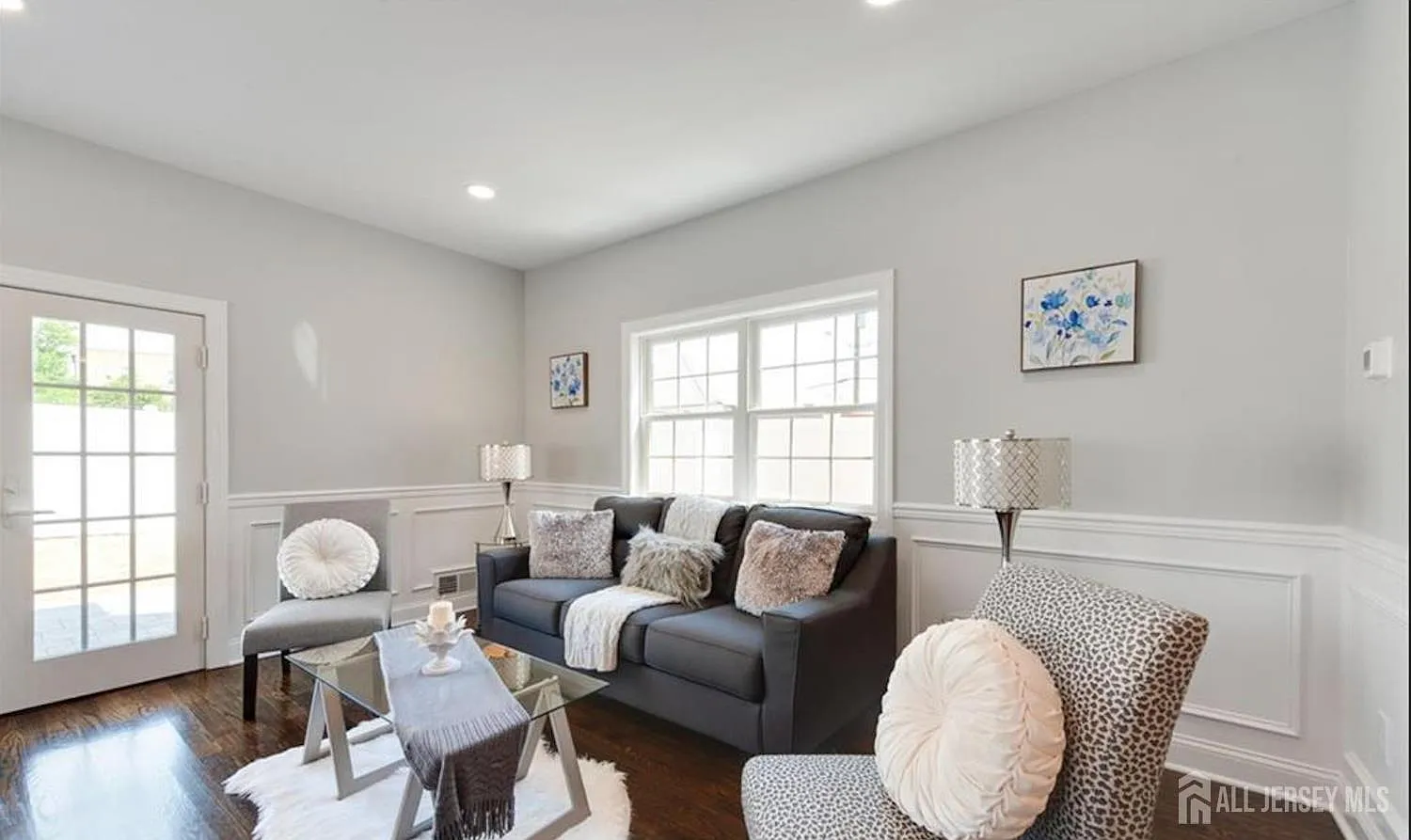 4 bed, 3.0 bath, 1600 sqft, $3,900 — Photo 3