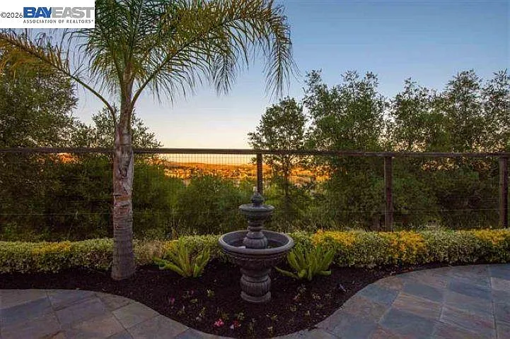 4540 Sweetgale Dr — Photo 30