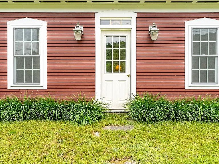 425 Nebraska Valley Rd — Photo 4