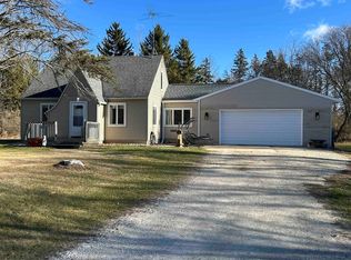N8188 County Road M, Algoma, WI 54201