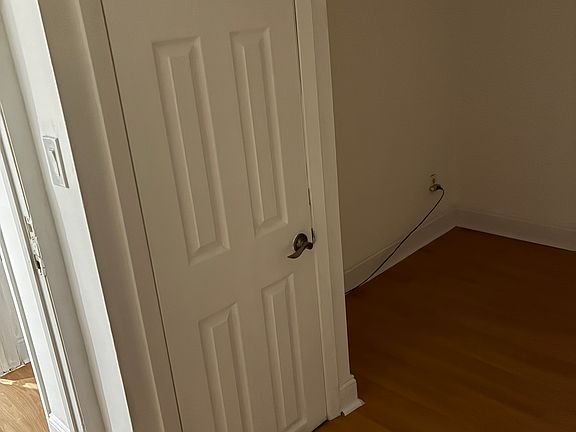 2nd image of 2976 Lawton Ave Floor Basement