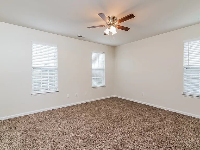 1864 Devon Dr — Photo 13