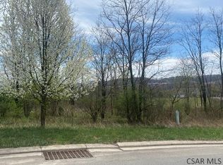 4 Old Farm Ln #4, Johnstown, PA 15904