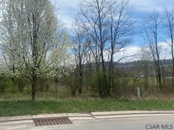 4 Old Farm Ln #4, Johnstown, PA 15904