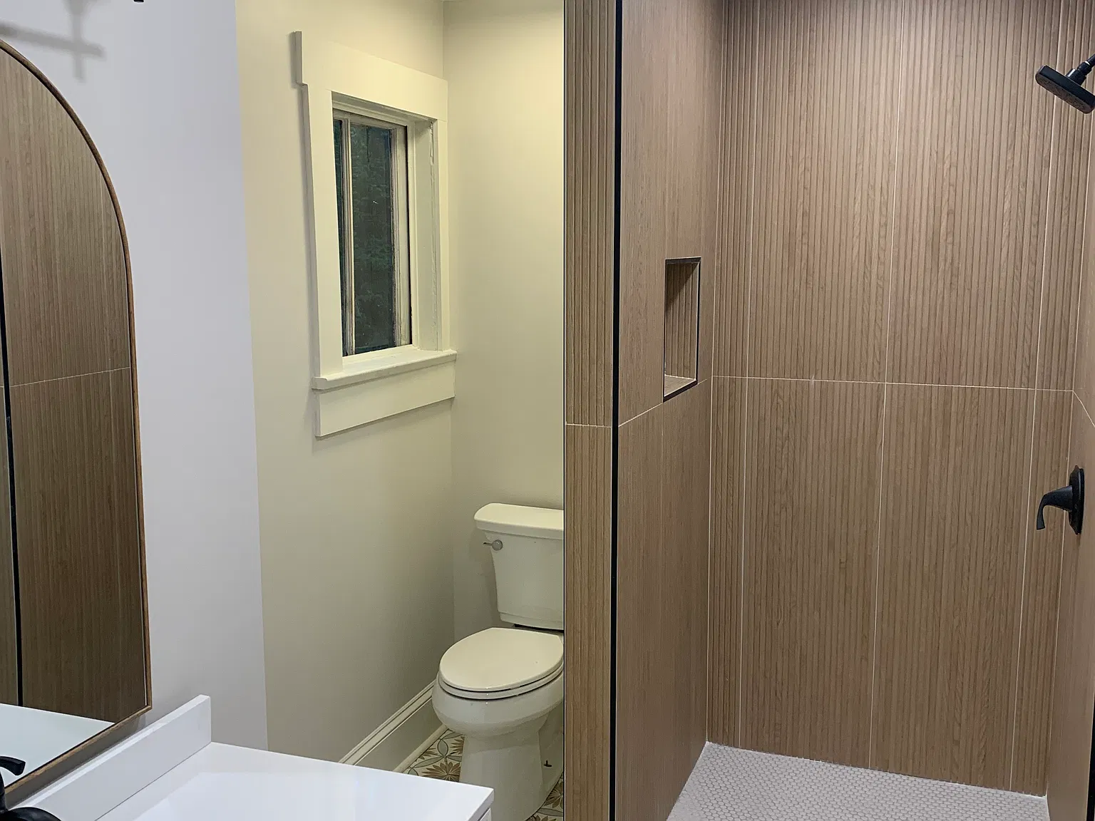 5 bed, 2715 sqft, $5,000 — Photo 3
