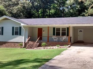 3709 Colewood Dr, Raleigh, NC 27604