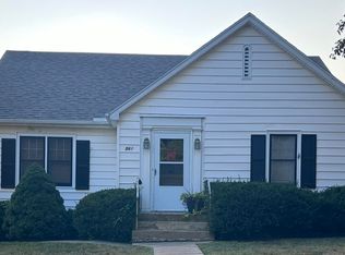 561 Chestnut St, Syracuse, NE 68446