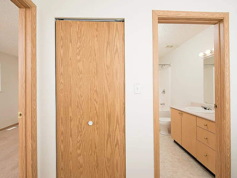 610 King St — Photo 57