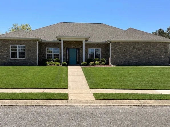 200 E Sonora Dr, Hot Springs, AR 71913