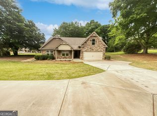 340 Grady Ave, Fayetteville, GA 30214