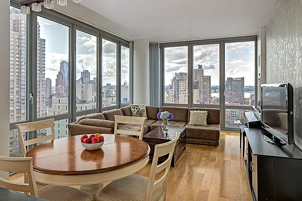 Sold by Real Easy LLC | media 2
