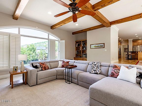 2nd image of 702 S Woodbriar Way