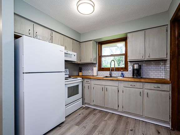 4th image of 2190-2192 Frank Ct #1
