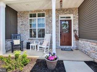 800 Aurora Dr, Mechanicsburg, PA 17055