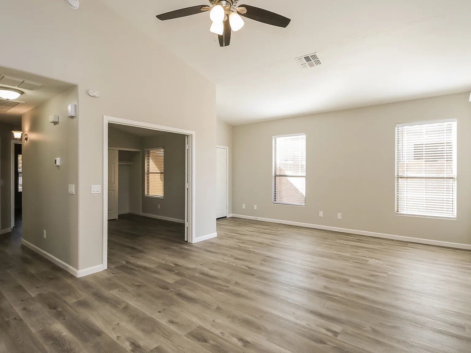 29858 N Broken Shale Dr — Photo 3