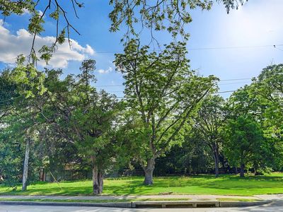 909 Brogden Rd, Houston, TX, 77024