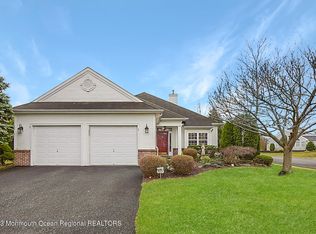 1 Glasdale Ct, Manchester, NJ 08759