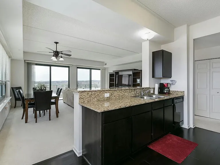 6420 Double Eagle Dr #613 — Photo 9
