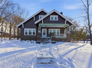 2728 Euclid Heights Blvd, Cleveland Heights, OH 44106