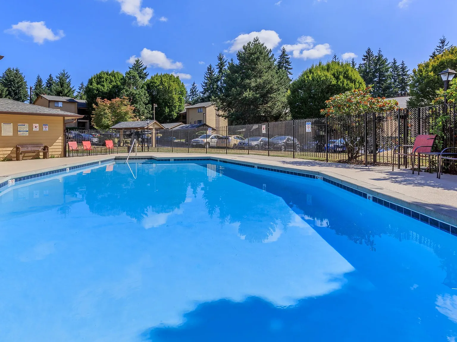 Autumn Ridge Apartments — Photo 3
