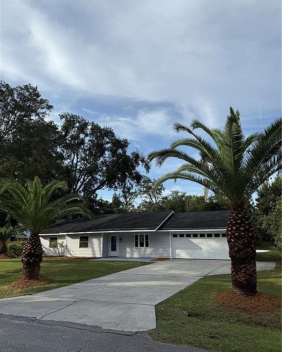 1st image of 211 N Deerfield Dr