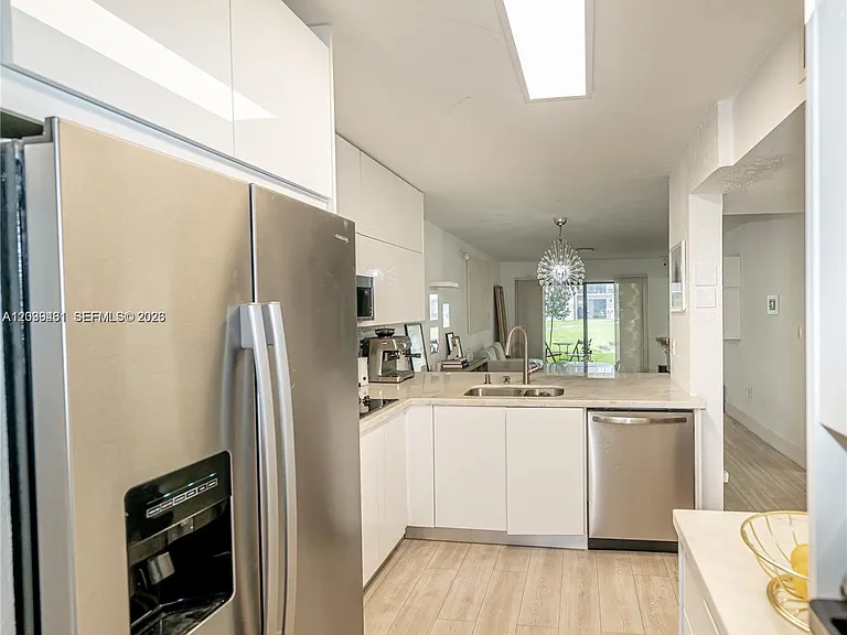9856 Nob Hill Ln #9856 — Photo 10
