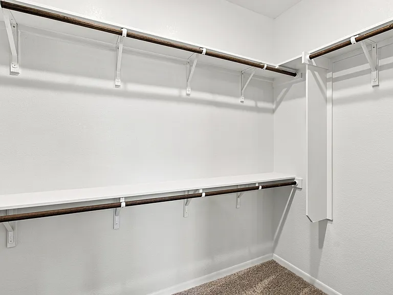 2827 Fox River Dr — Photo 19