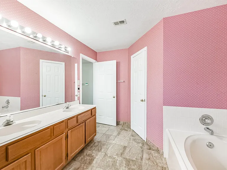 7063 River Garden Dr — Photo 24