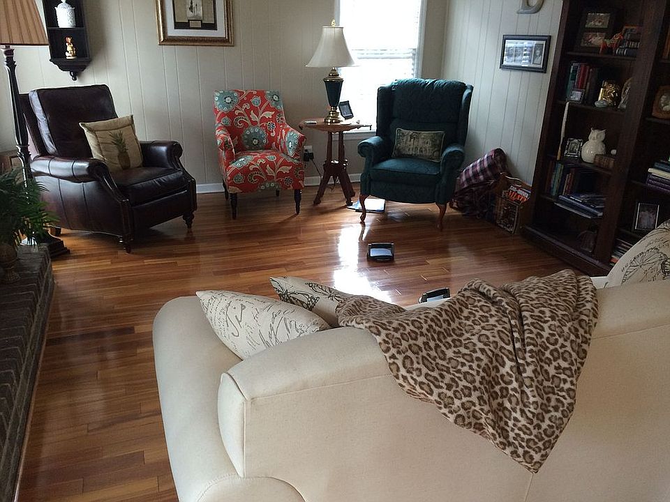 1st image of 109 Smythe Dr