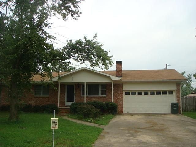 1st image of 549 W Laura Lee St