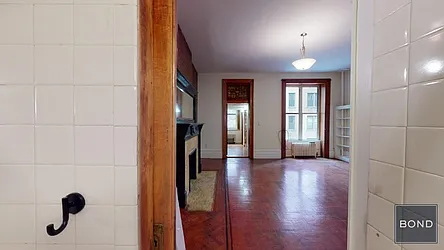 Rented by Bond New York