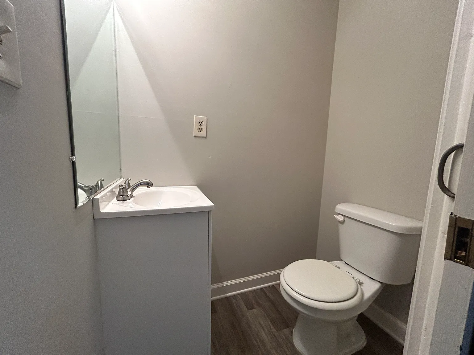 2 bed, 2.5 bath, 1078 sqft, $1,395 — Photo 4