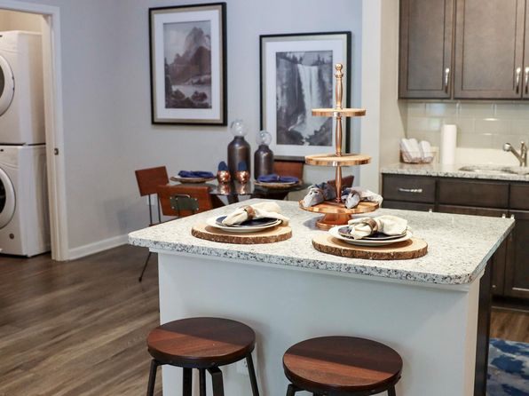 30 Laurel Canyon Village Cir APT 10207