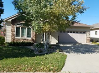 325 S Spring Pl, Brandon, SD 57005