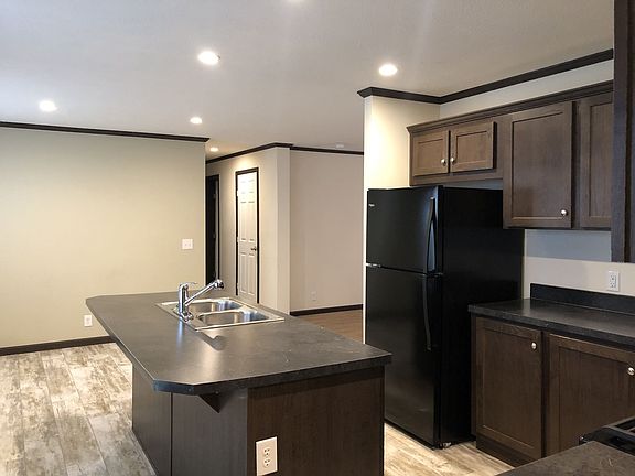 3rd image of 20475 Foster Dr #84