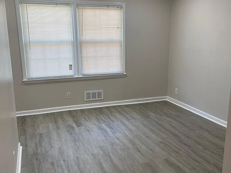 1717 River St NE #B — Photo 10
